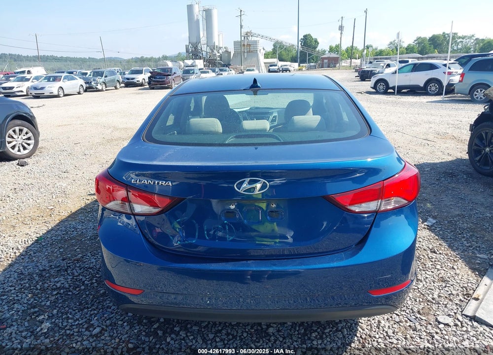 2015 HYUNDAI ELANTRA VIN: KMHDH4AE6FU457176