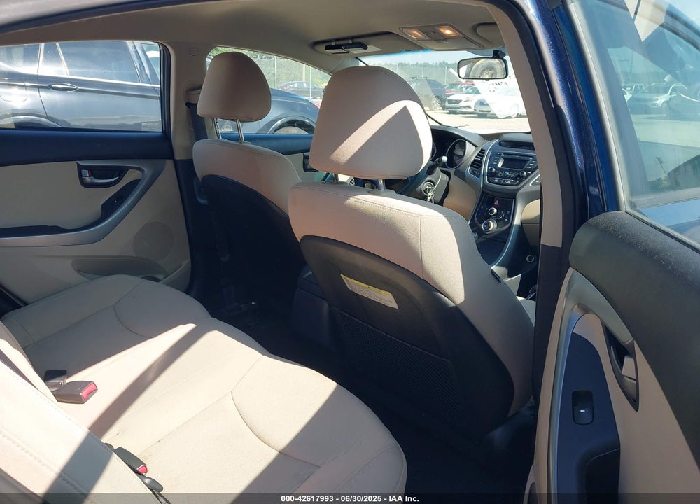 2015 HYUNDAI ELANTRA VIN: KMHDH4AE6FU457176