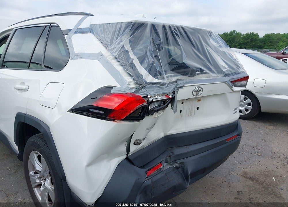 2019 TOYOTA RAV4 VIN: JTMP1RFV6KD515454