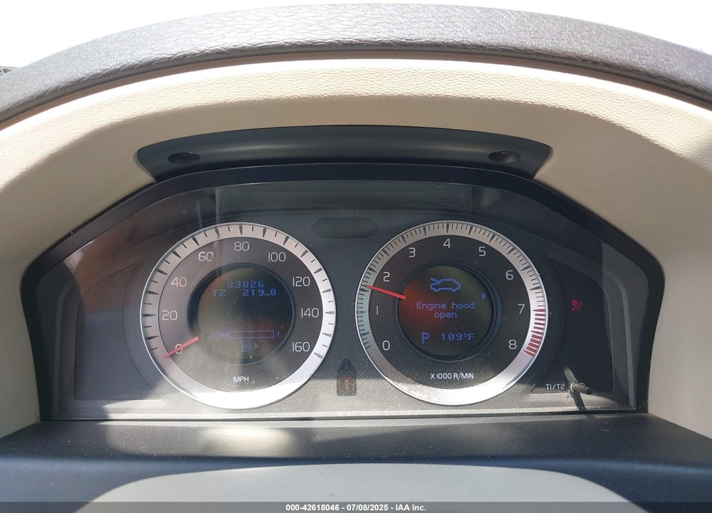 2010 VOLVO XC70 VIN: YV4960BZXA1092924
