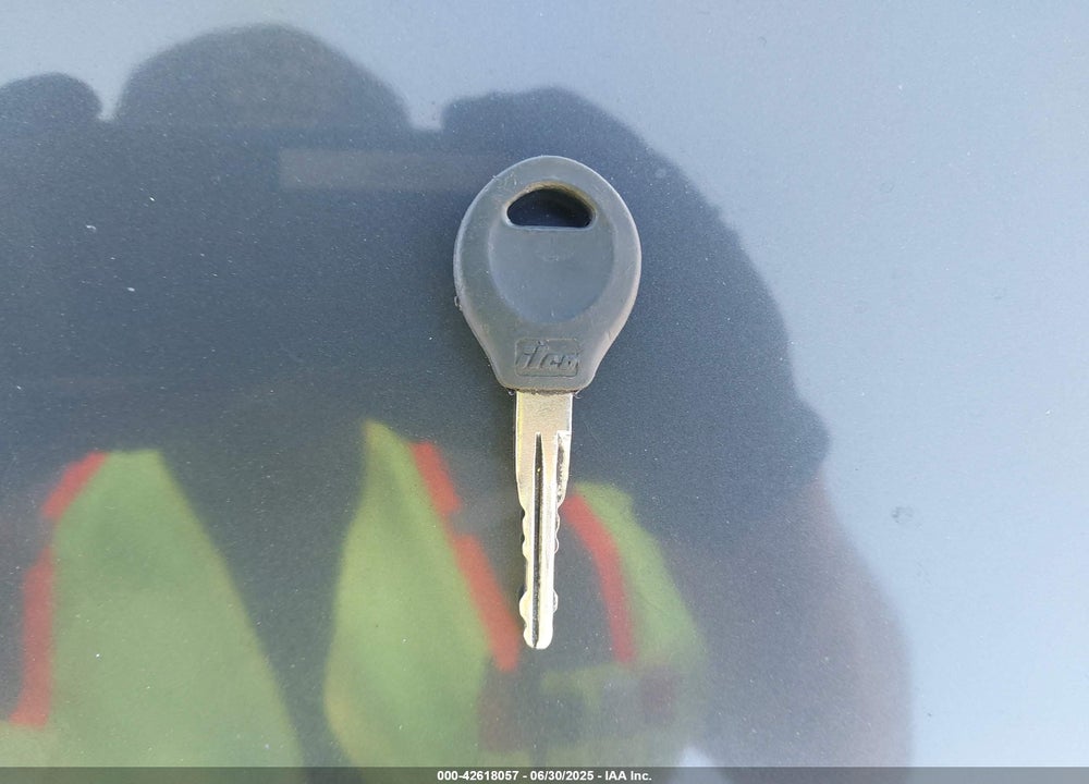 2001 NISSAN XTERRA SE VIN: 5N1ED28Y61C574310