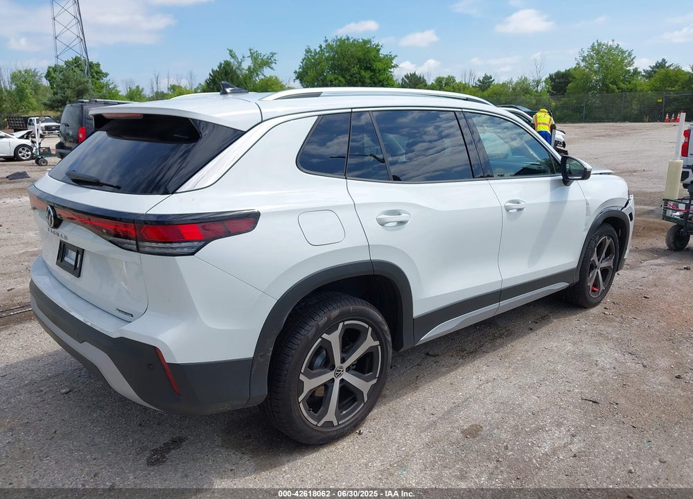 2025 VOLKSWAGEN TIGUAN VIN: 3VVMR7RM4SM004558