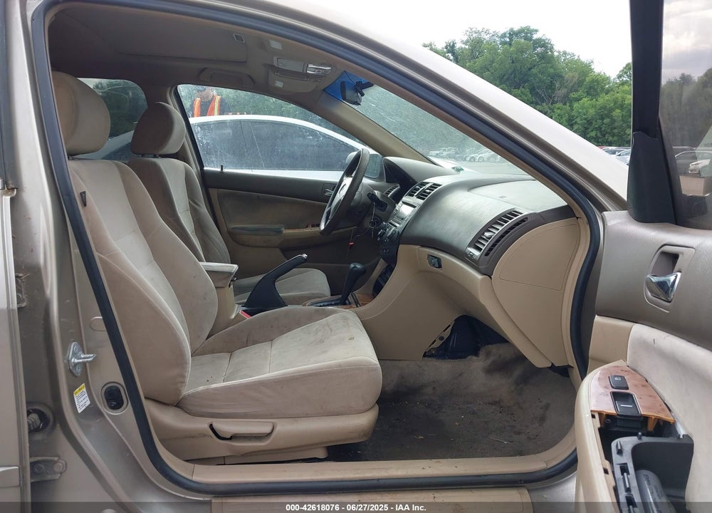 2004 HONDA ACCORD 2.4 EX VIN: JHMCM56684C022664