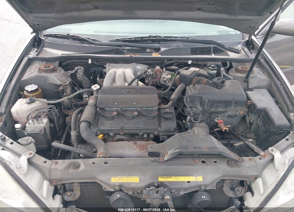 2002 TOYOTA CAMRY XLE V6 VIN: 4T1BF30K52U517666