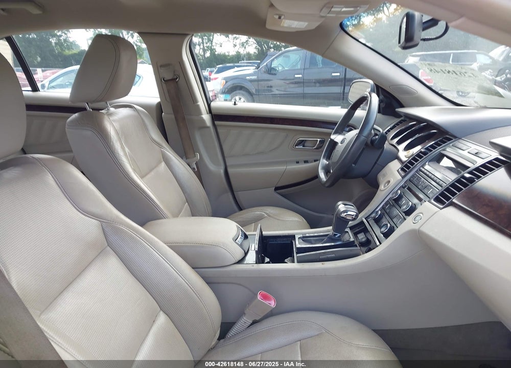2010 FORD TAURUS VIN: 1FAHP2FW0AG118800