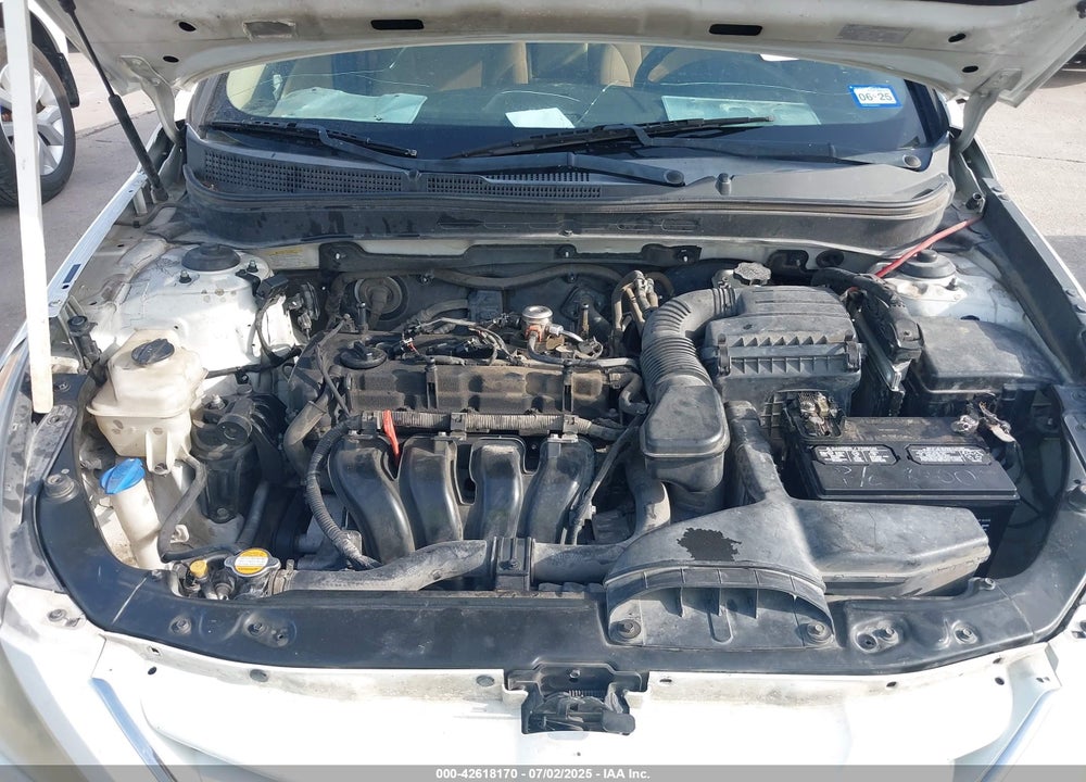 2011 HYUNDAI SONATA VIN: 5NPEB4AC3BH240391