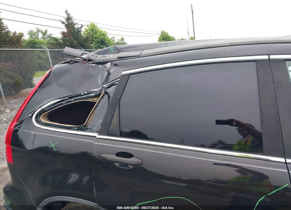 2010 HONDA CR-V VIN: 5J6RE3H33AL031150