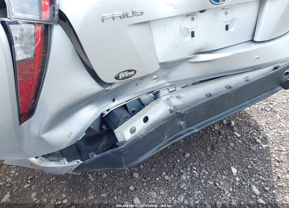 2018 TOYOTA PRIUS VIN: JTDKARFU5J3067505