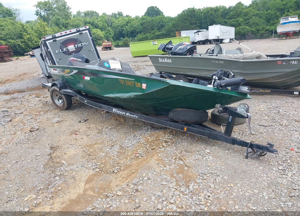 2003 TRITON BASSBOAT VIN: TJZ216M8C303