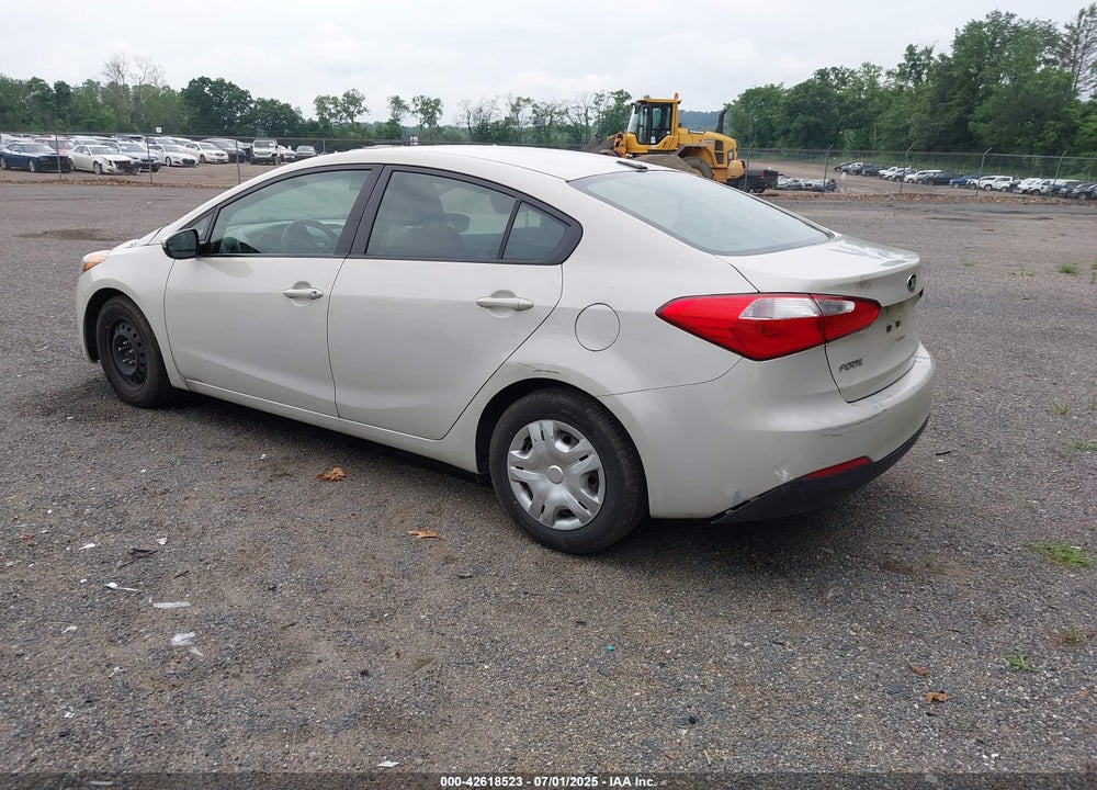 2015 KIA FORTE VIN: KNAFK4A6XF5314150