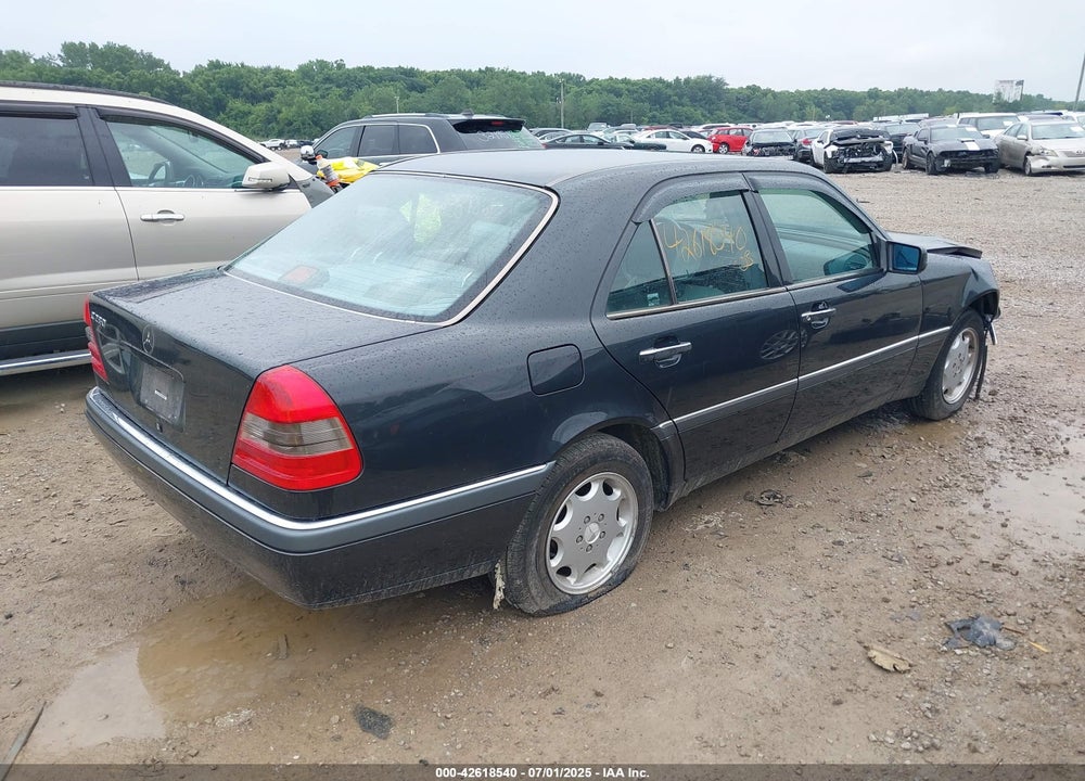 1995 MERCEDES-BENZ C VIN: WDBHA28E7SF262334