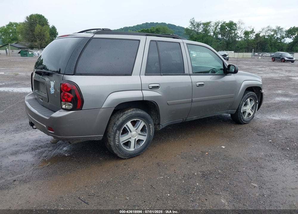 2008 CHEVROLET TRAILBLAZER VIN: 1GNDT13S382144158