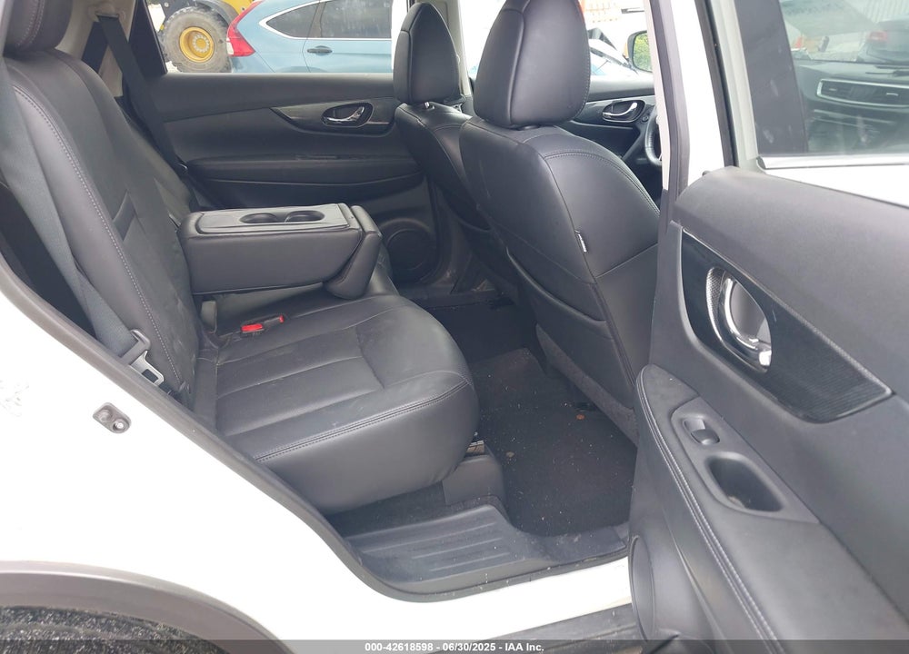 2015 NISSAN ROGUE VIN: 5N1AT2MV9FC857644