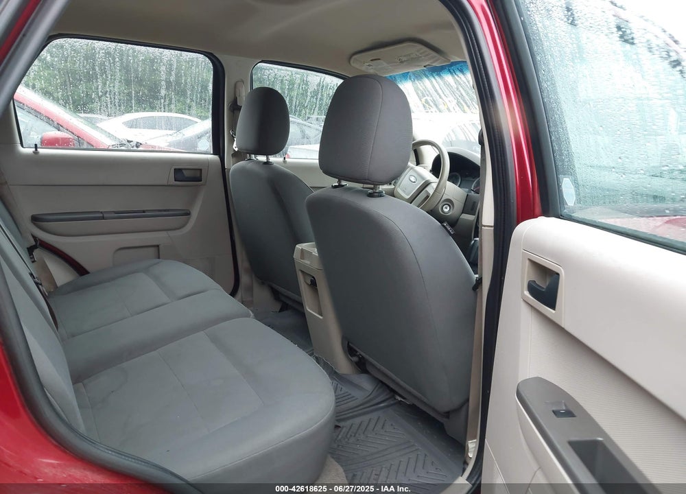 2008 FORD ESCAPE XLS VIN: 1FMCU92Z78KA14569