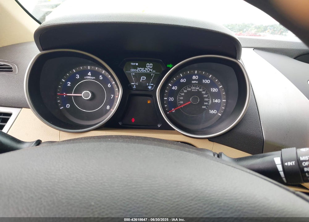 2011 HYUNDAI ELANTRA VIN: 5NPDH4AE3BH005582
