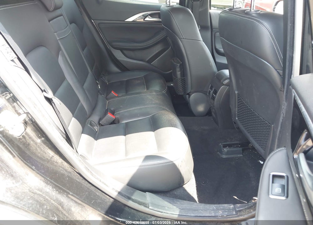 2017 INFINITI QX30 VIN: SJKCH5CRXHA026010