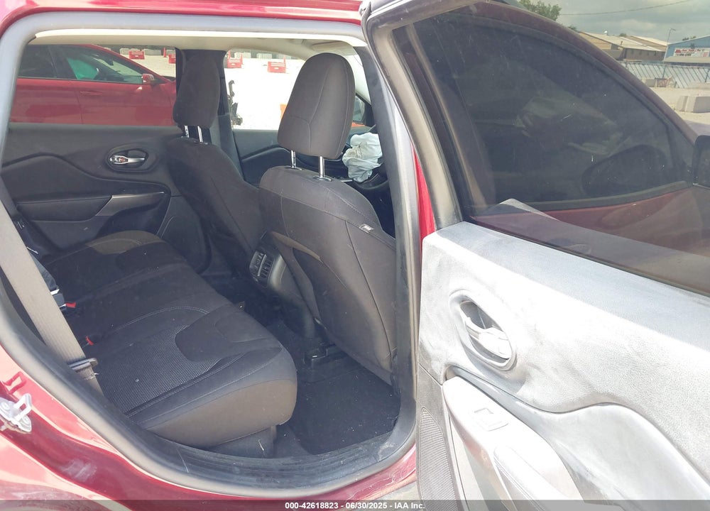 2021 JEEP CHEROKEE VIN: 1C4PJMCBXMD170638