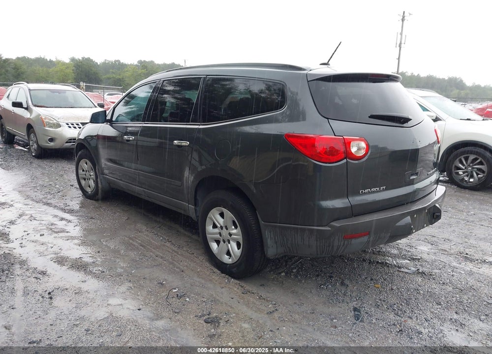 2009 CHEVROLET TRAVERSE LS VIN: 1GNER13D29S102232