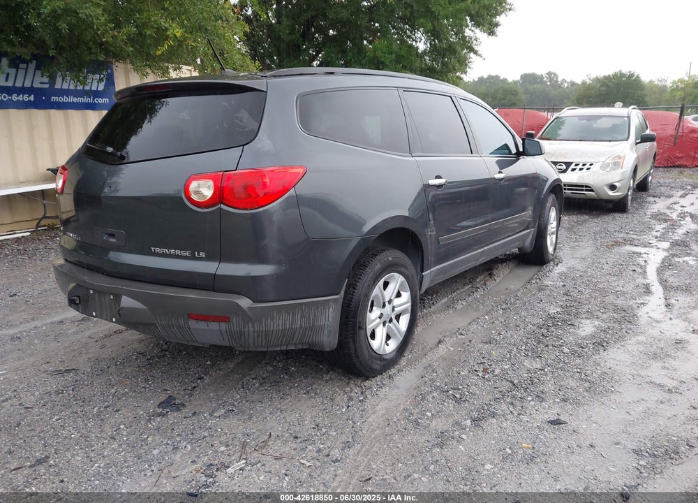 2009 CHEVROLET TRAVERSE LS VIN: 1GNER13D29S102232