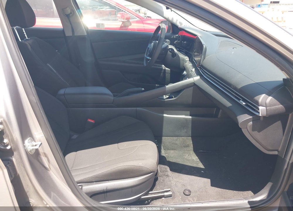 2024 HYUNDAI ELANTRA VIN: KMHLM4DG8RU786020