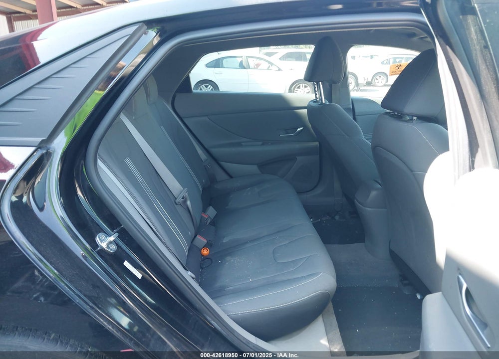 2023 HYUNDAI ELANTRA VIN: KMHLS4AG9PU427492
