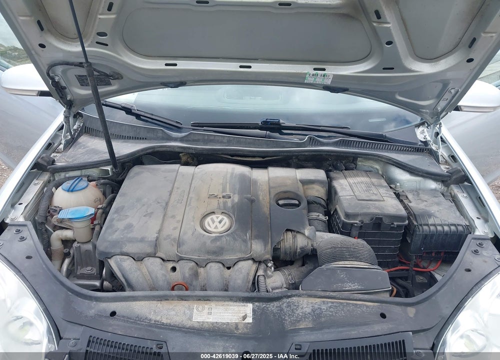 2010 VOLKSWAGEN JETTA VIN: 3VWJX7AJ2AM061393