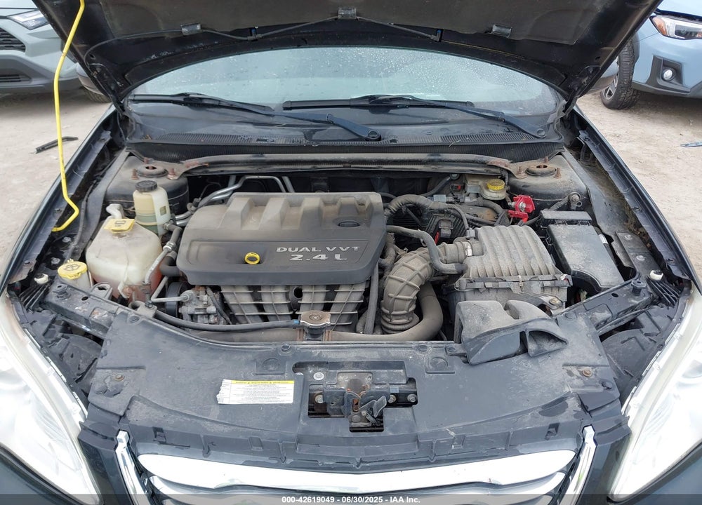 2011 CHRYSLER 200 VIN: 1C3BC1FB5BN607021