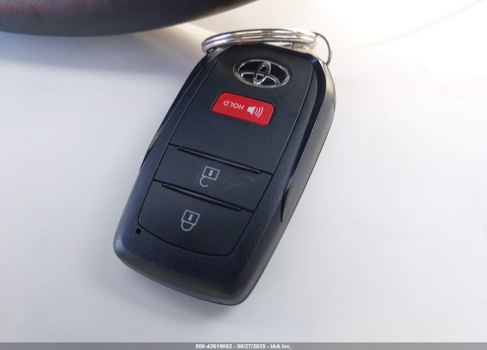 2023 TOYOTA PRIUS VIN: JTDACAAU2P3003915