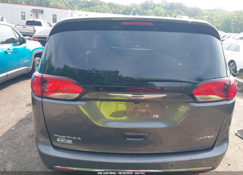 2019 CHRYSLER PACIFICA LIMITED VIN: 2C4RC1GG2KR597930