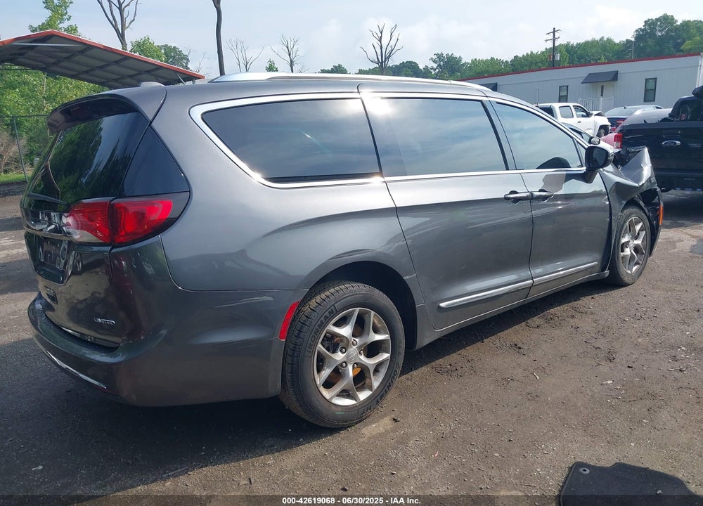 2019 CHRYSLER PACIFICA LIMITED VIN: 2C4RC1GG2KR597930