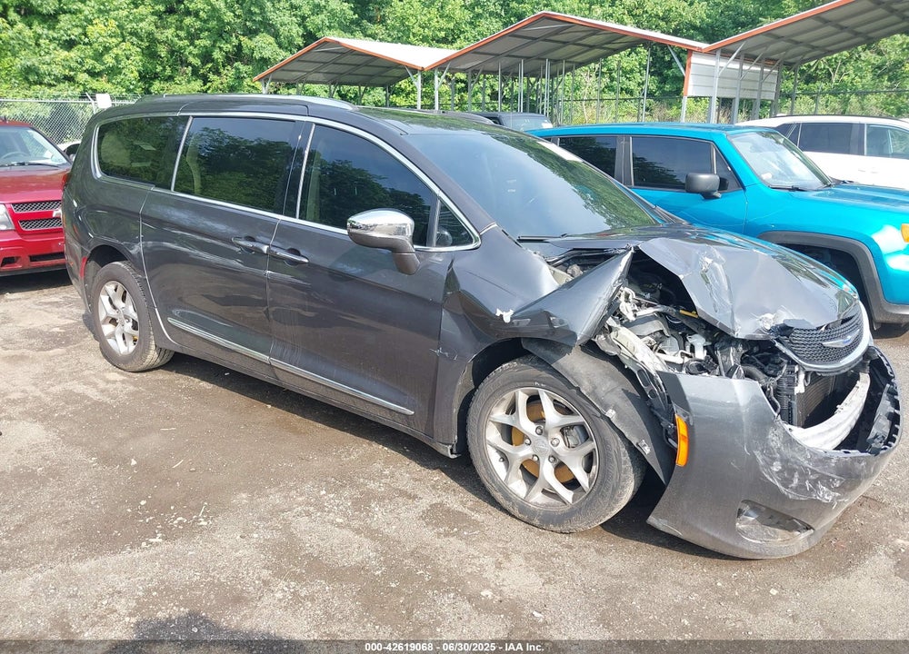 2019 CHRYSLER PACIFICA LIMITED VIN: 2C4RC1GG2KR597930