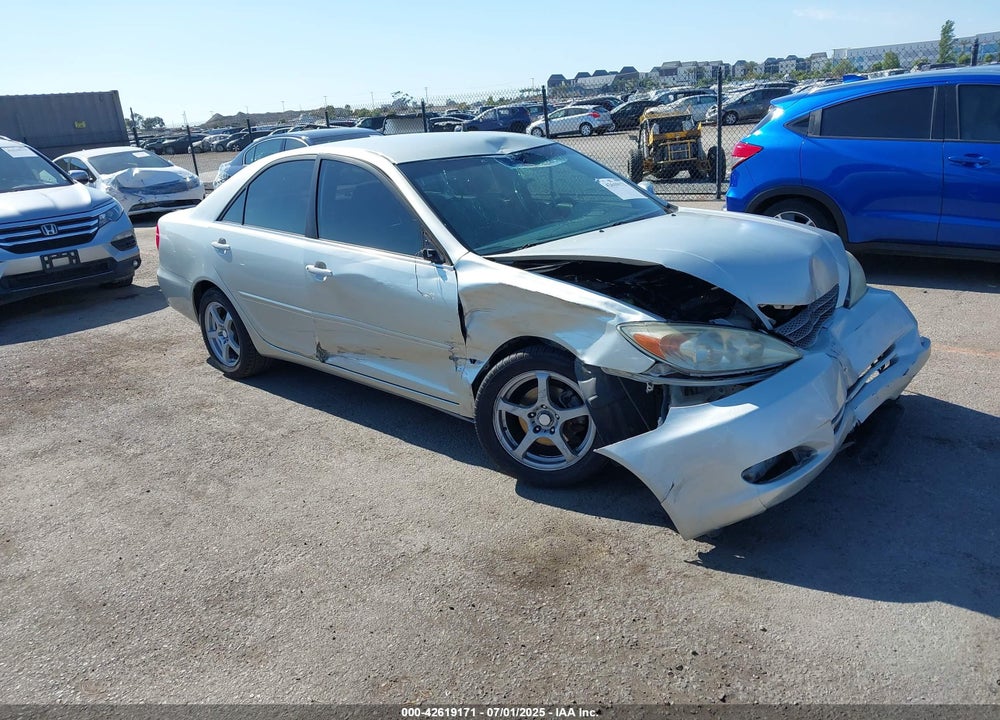 2002 TOYOTA CAMRY LE VIN: JTDBE32K020100306