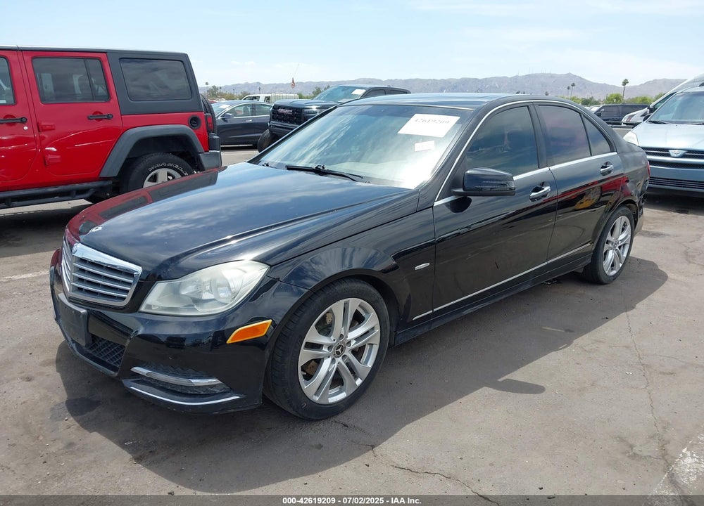 2012 MERCEDES-BENZ C CLASS VIN: WDDGF4HB3CR221172