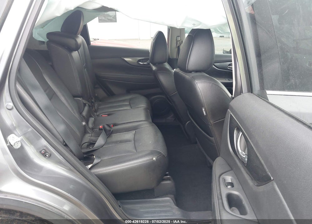2016 NISSAN ROGUE VIN: 5N1AT2MV5GC834900