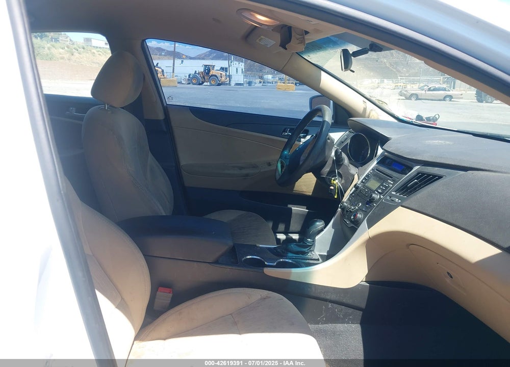 2011 HYUNDAI SONATA VIN: 5NPEB4AC9BH178155