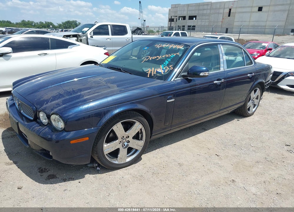 2009 JAGUAR XJ VIN: SAJWA71B49SH31116