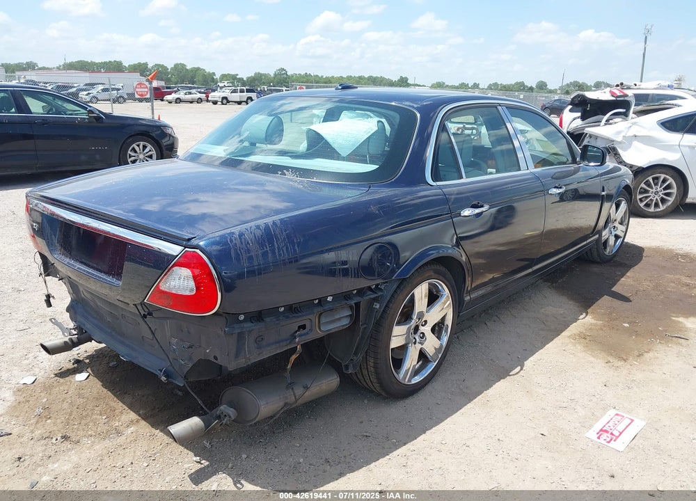 2009 JAGUAR XJ VIN: SAJWA71B49SH31116