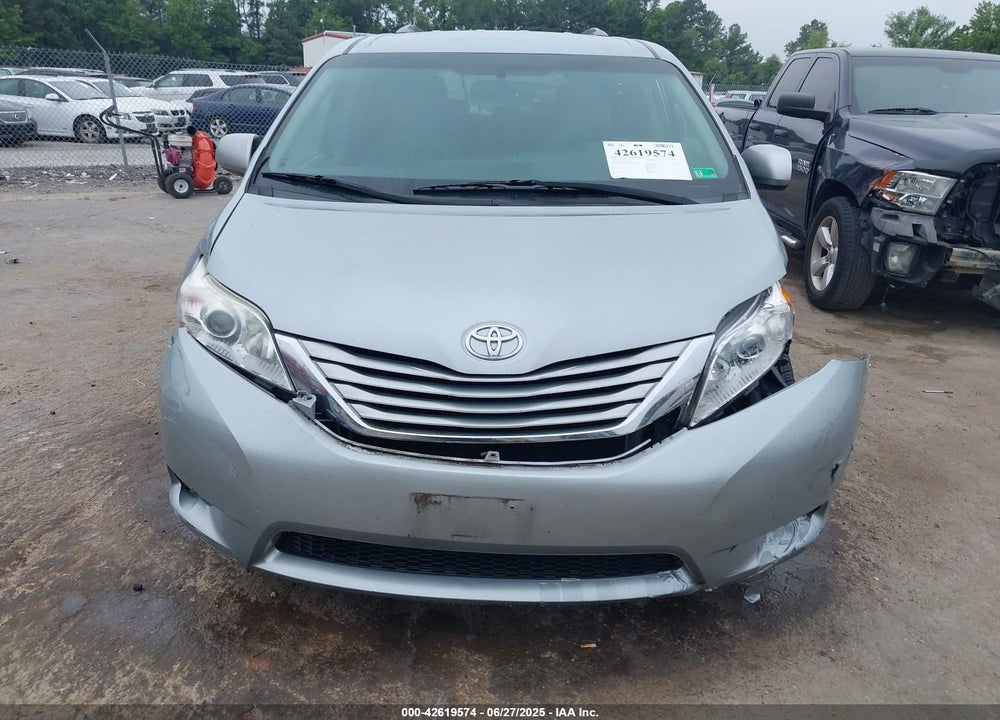 2017 TOYOTA SIENNA LE 8 PASSENGER VIN: 5TDKZ3DC4HS802872