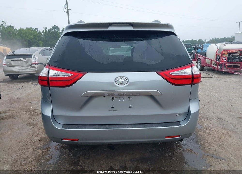 2017 TOYOTA SIENNA LE 8 PASSENGER VIN: 5TDKZ3DC4HS802872