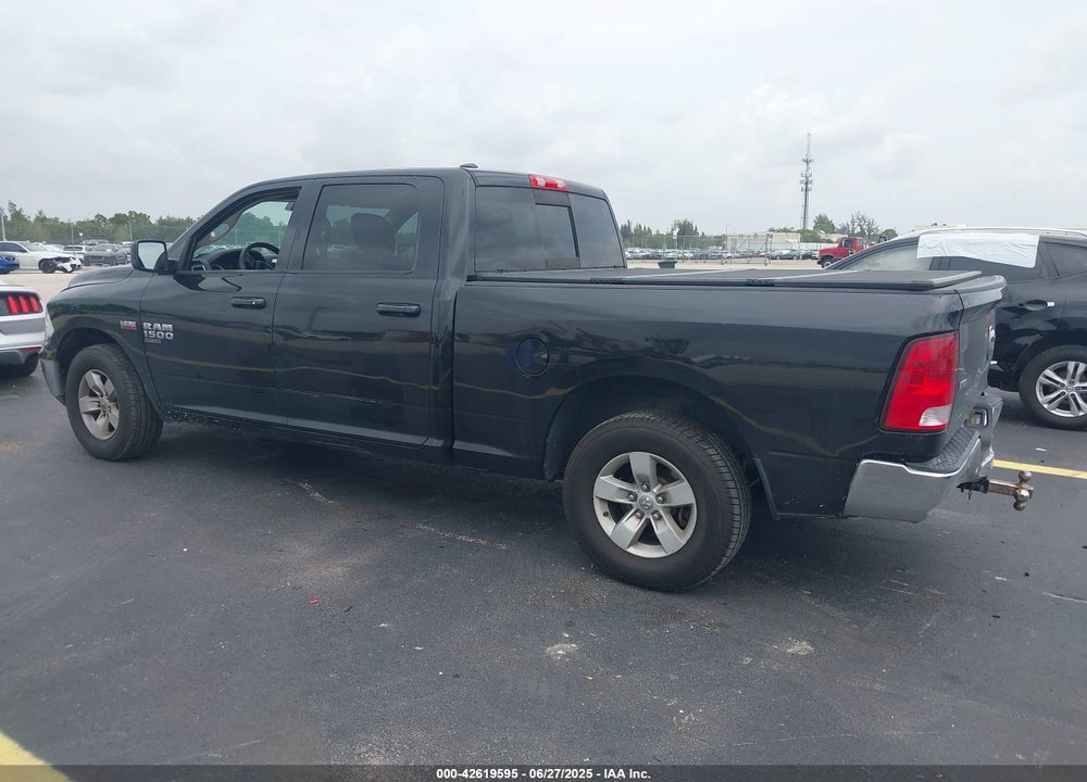 2019 RAM 1500 CLASSIC VIN: 1C6RR6TT8KS571918
