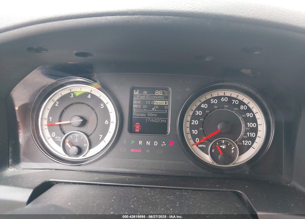 2019 RAM 1500 CLASSIC VIN: 1C6RR6TT8KS571918