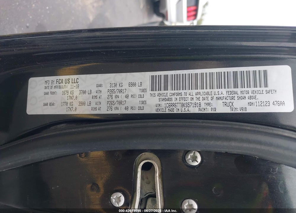 2019 RAM 1500 CLASSIC VIN: 1C6RR6TT8KS571918
