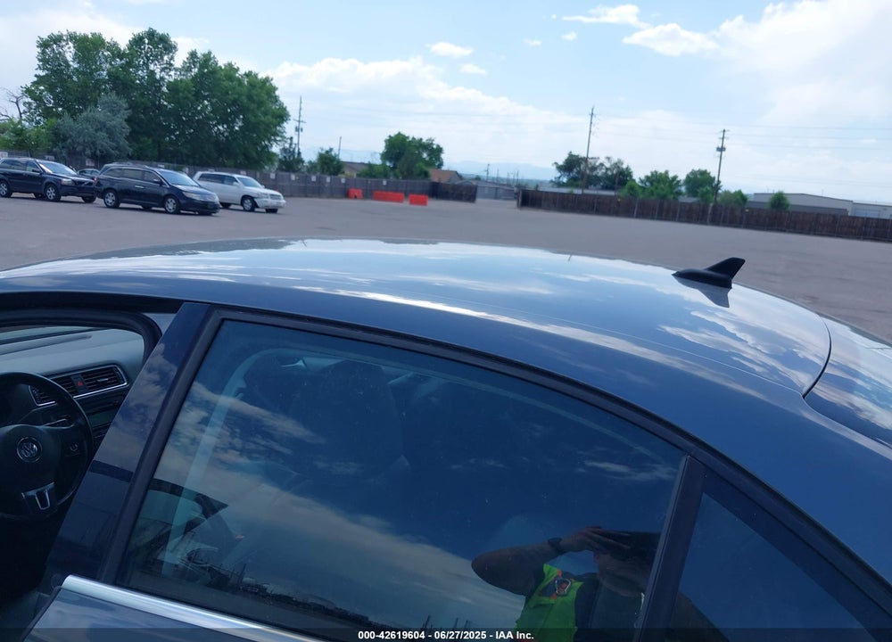 2013 VOLKSWAGEN JETTA 2.0L TDI VIN: 3VWLL7AJ2DM278015
