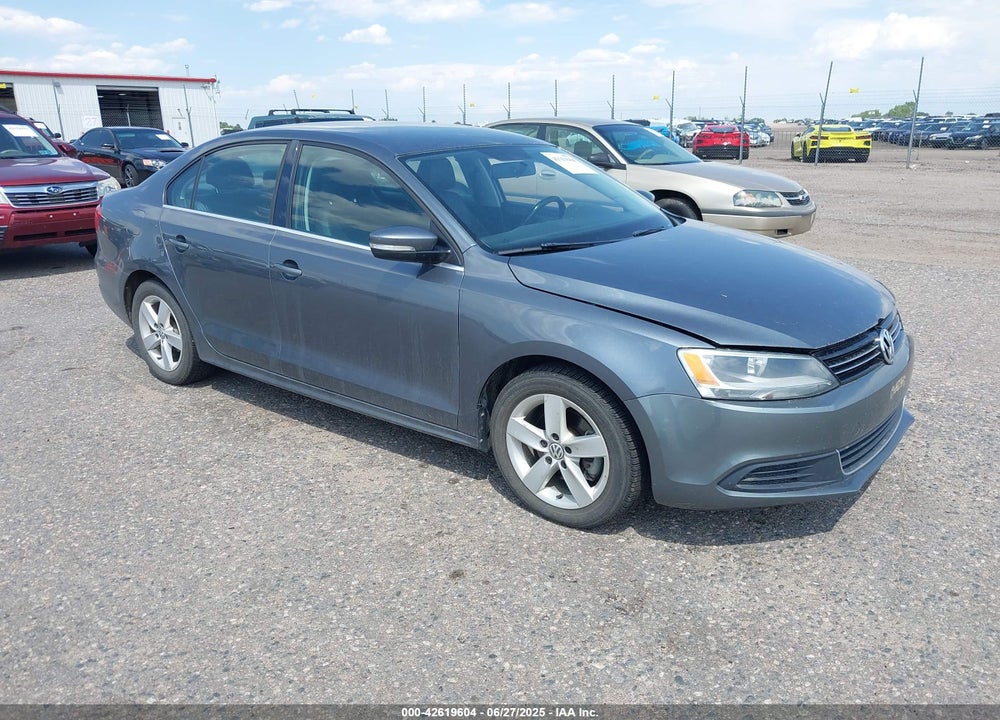 2013 VOLKSWAGEN JETTA 2.0L TDI VIN: 3VWLL7AJ2DM278015