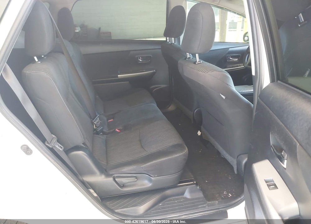 2017 TOYOTA PRIUS V VIN: JTDZN3EU6HJ063339