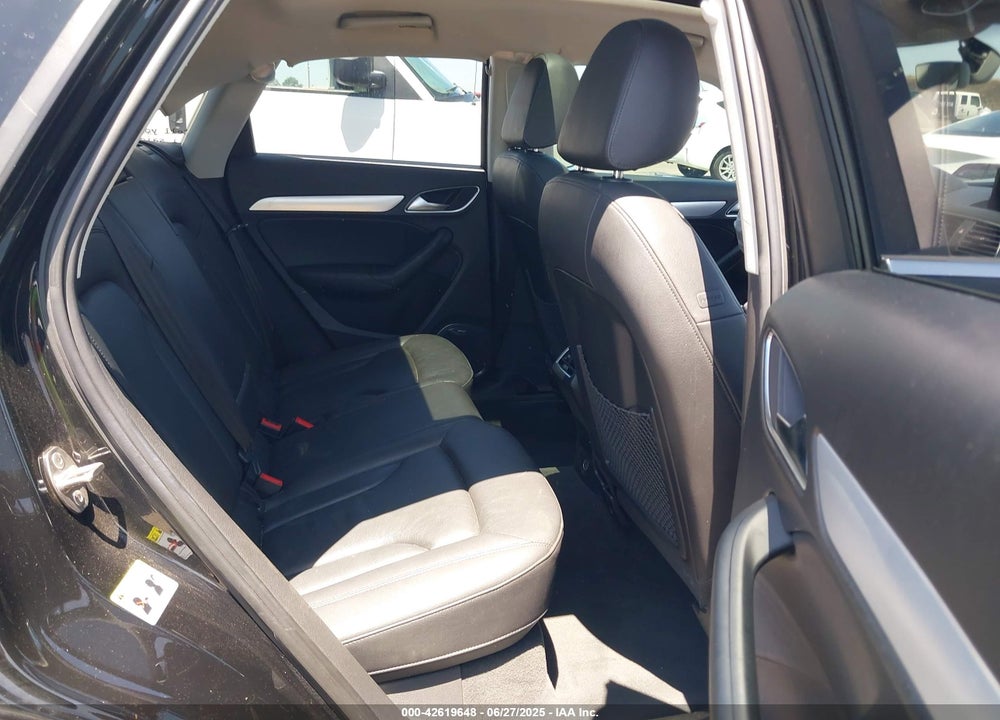 2016 AUDI Q3 VIN: WA1GFCFS9GR003647