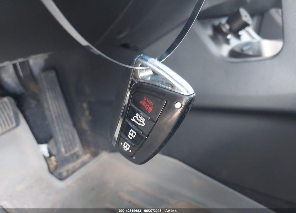 2013 HYUNDAI SANTA FE VIN: KM8SR4HF3DU033678