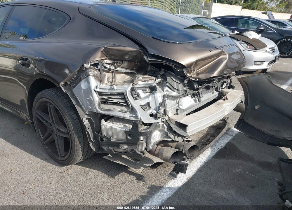 2014 PORSCHE PANAMERA VIN: WP0AB2A75EL056107