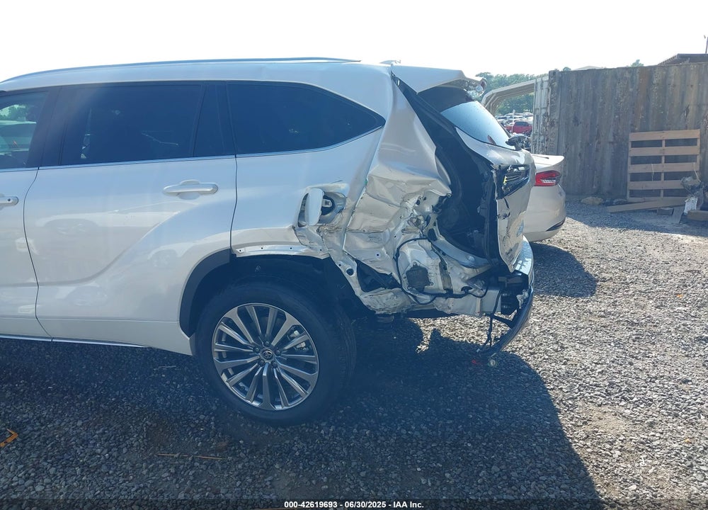 2025 TOYOTA HIGHLANDER HYBRID VIN: 5TDKBRCH0SS664727