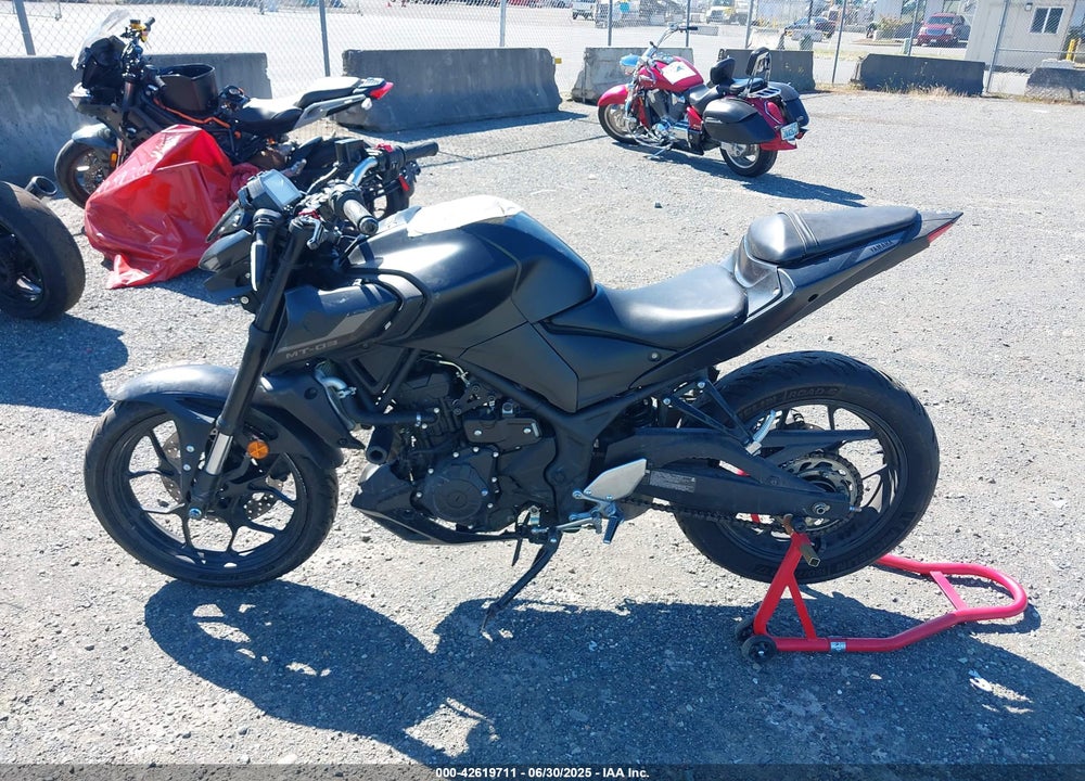 2024 YAMAHA MT-03 VIN: MH3RH20Y8RK013602